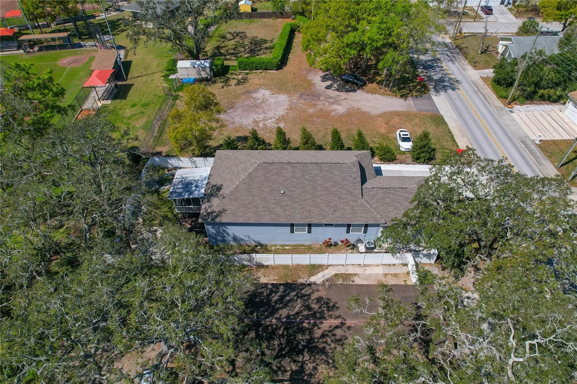 513 Meres Boulevard Tarpon Springs FL 34689