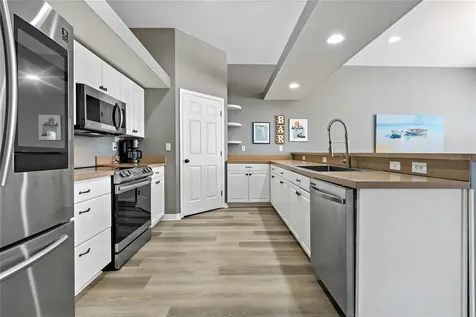 513 Meres Boulevard Tarpon Springs FL 34689