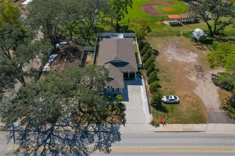 513 Meres Boulevard Tarpon Springs FL 34689
