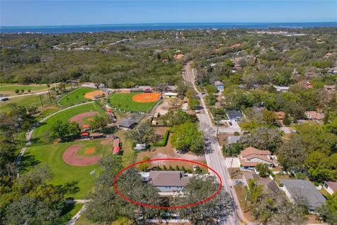513 Meres Boulevard Tarpon Springs FL 34689