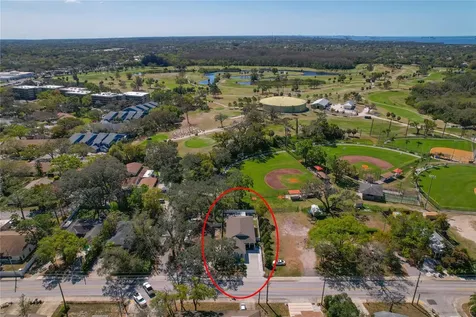 513 Meres Boulevard Tarpon Springs FL 34689