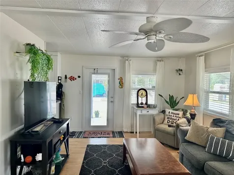 2503 16th Street W Bradenton FL 34205