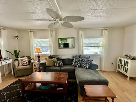 2503 16th Street W Bradenton FL 34205