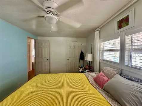 2503 16th Street W Bradenton FL 34205