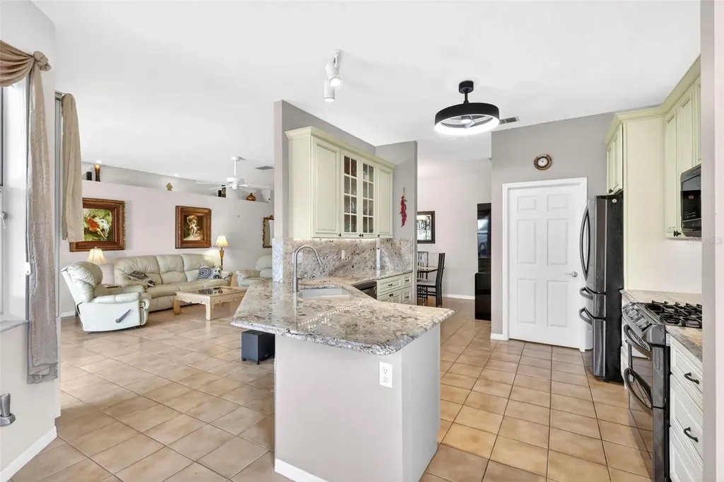 5425 Matthew Court Sarasota FL 34231