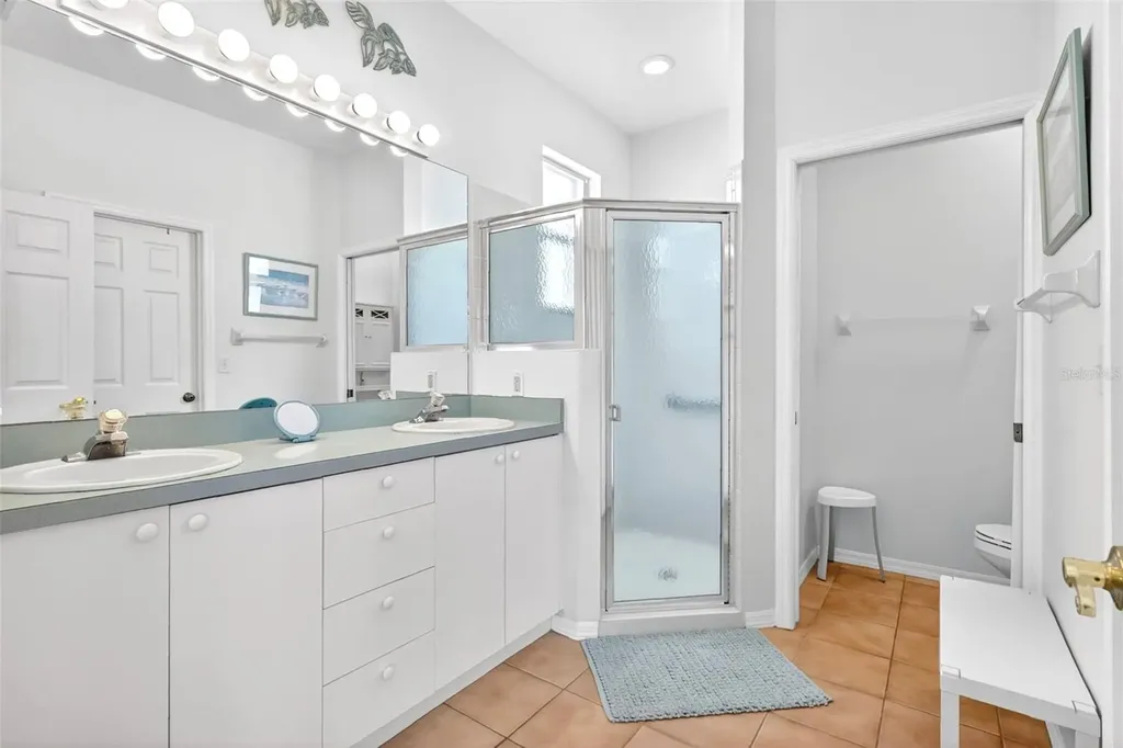 5425 Matthew Court Sarasota FL 34231