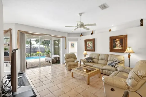 5425 Matthew Court Sarasota FL 34231