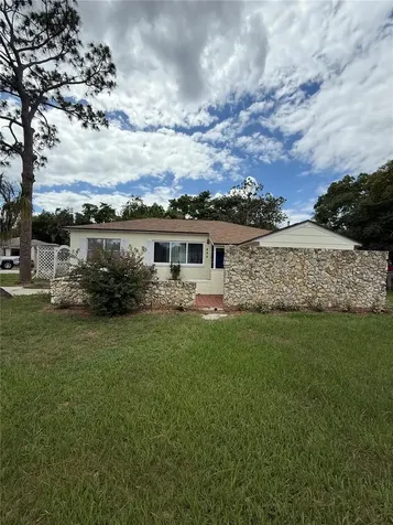 465 Briarcliff Avenue Eustis FL 32726