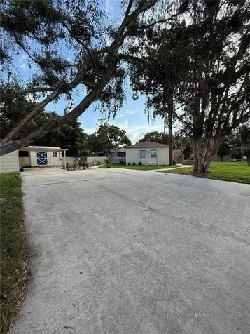 465 Briarcliff Avenue Eustis FL 32726