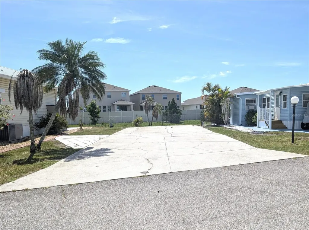3333 26th Avenue E Bradenton FL 34208