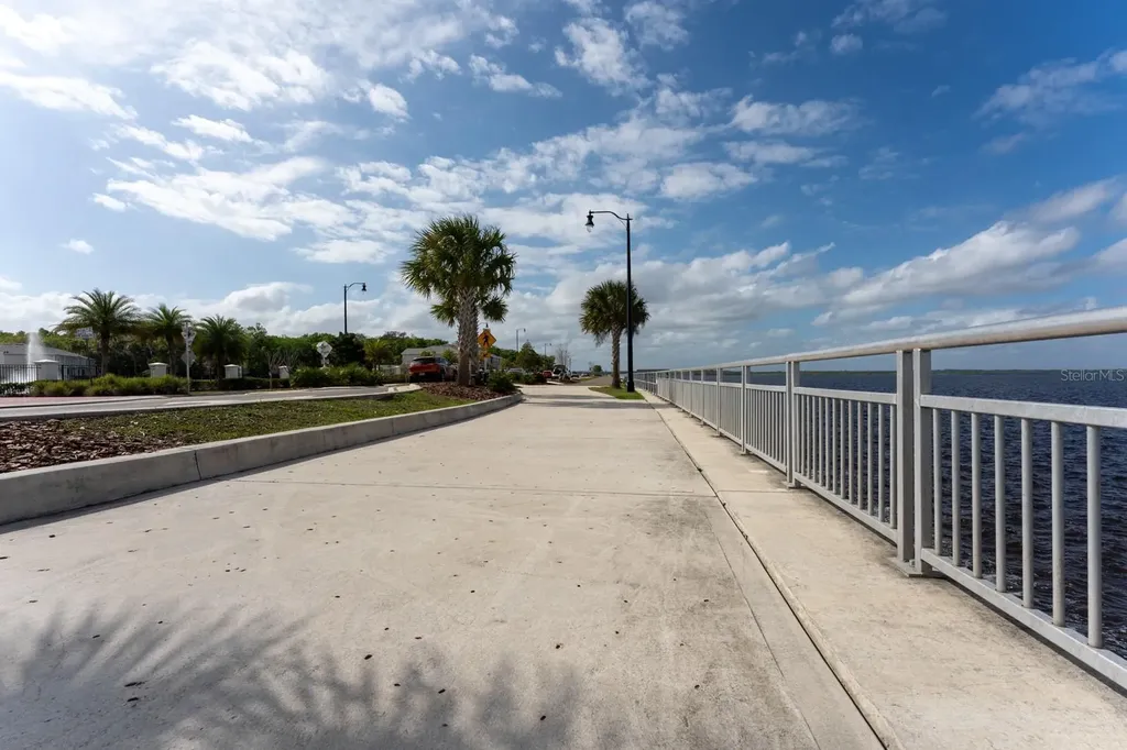 455 Riverview Avenue Sanford FL 32771