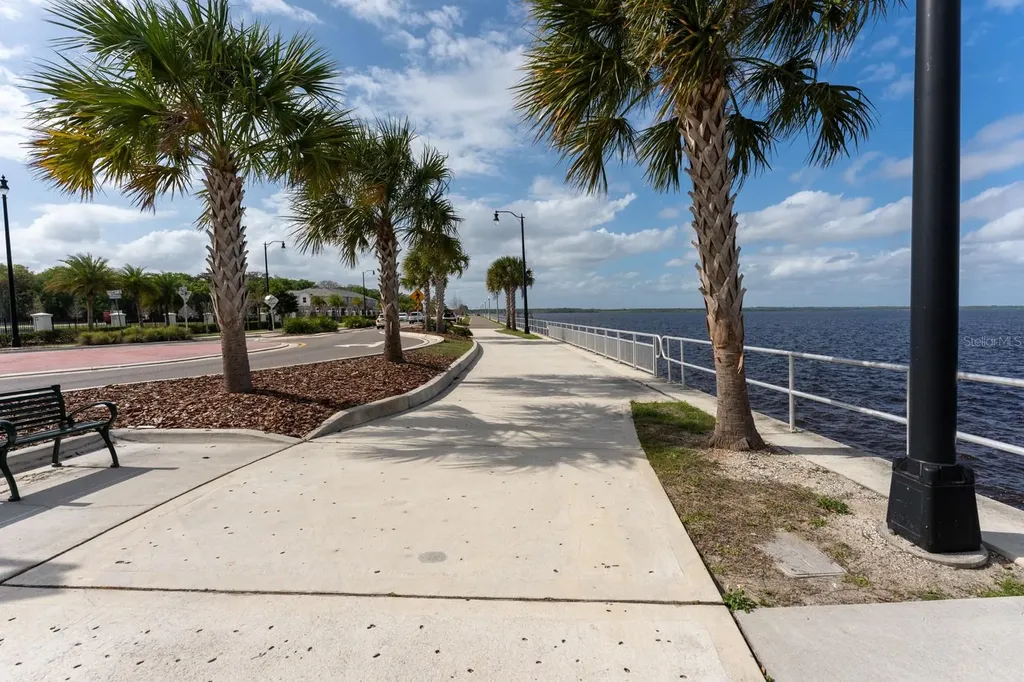 455 Riverview Avenue Sanford FL 32771