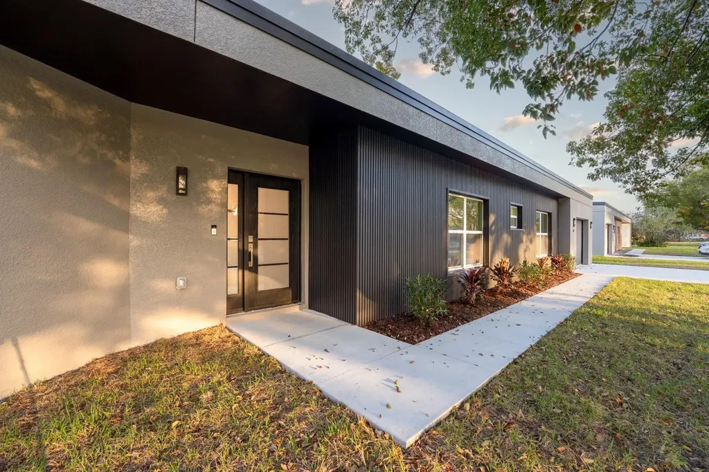 455 Riverview Avenue Sanford FL 32771