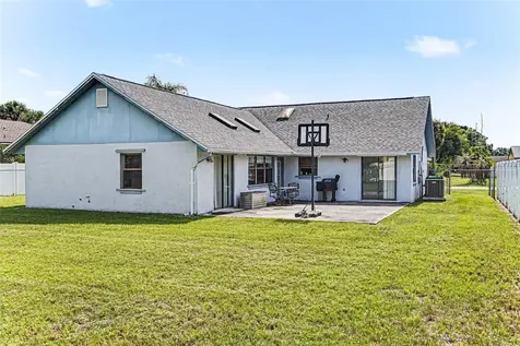 4 Carmona Way Kissimmee FL 34758