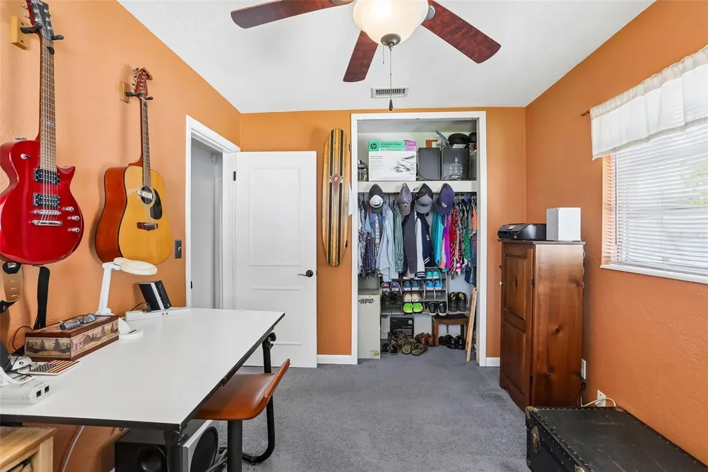 5311 39th Avenue N St Petersburg FL 33709