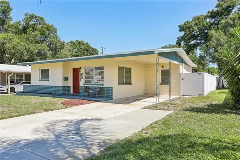 5311 39th Avenue N St Petersburg FL 33709
