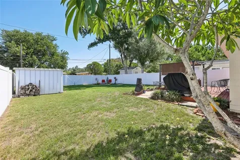 5311 39th Avenue N St Petersburg FL 33709
