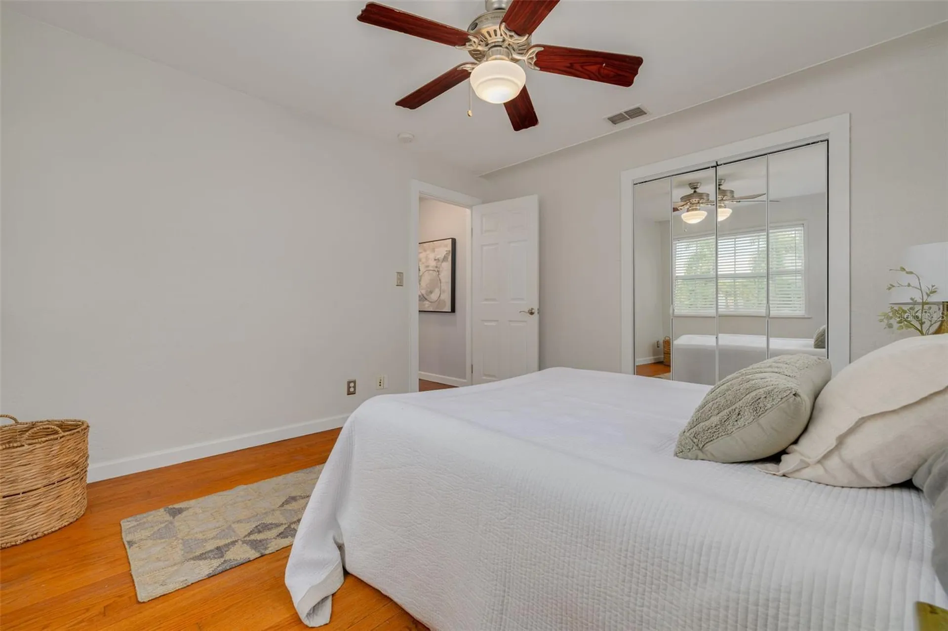 445 25th Avenue N St Petersburg FL 33704