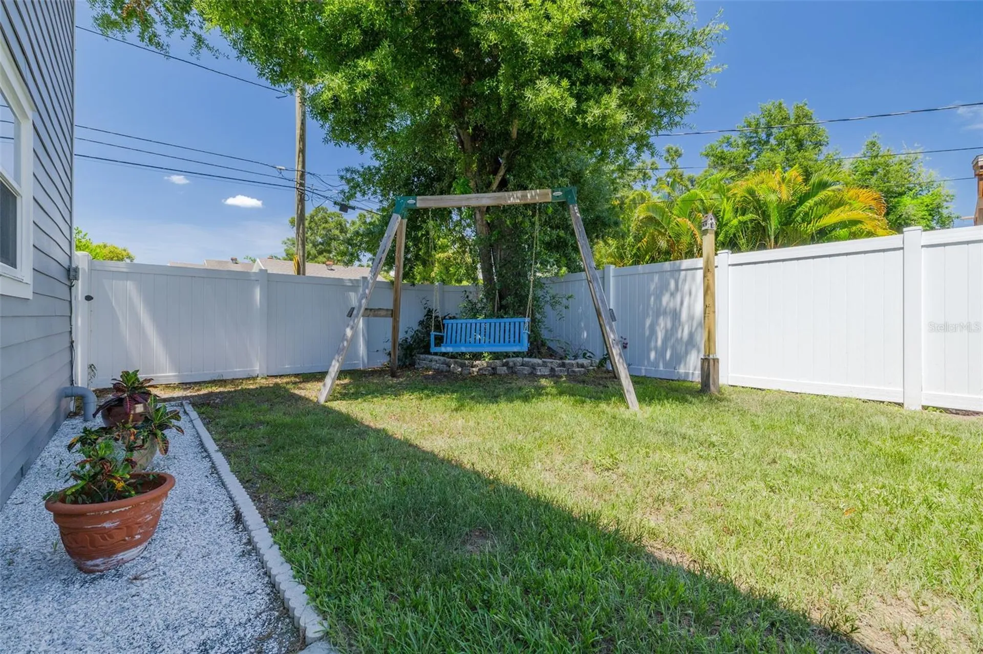 445 25th Avenue N St Petersburg FL 33704