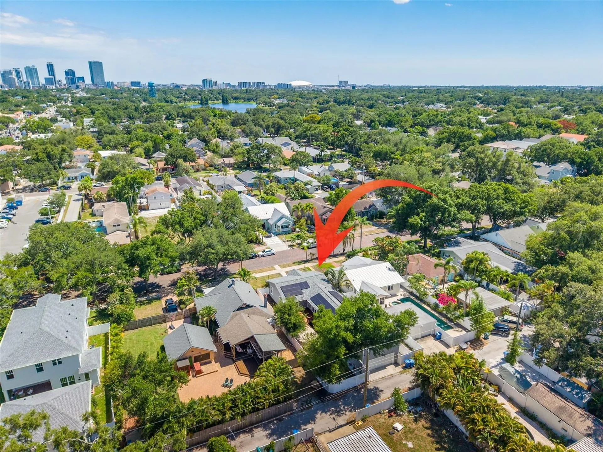 445 25th Avenue N St Petersburg FL 33704