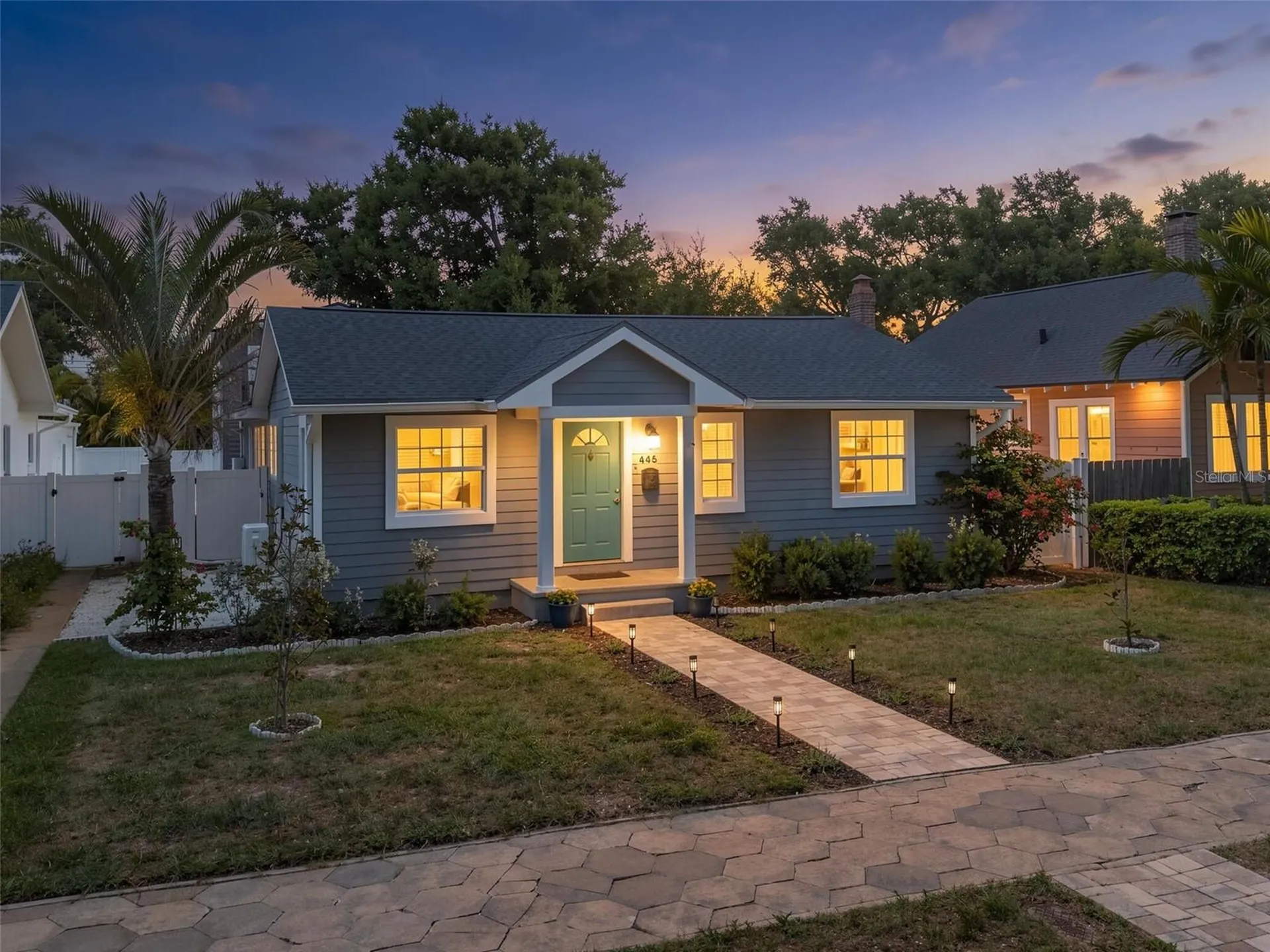 445 25th Avenue N St Petersburg FL 33704