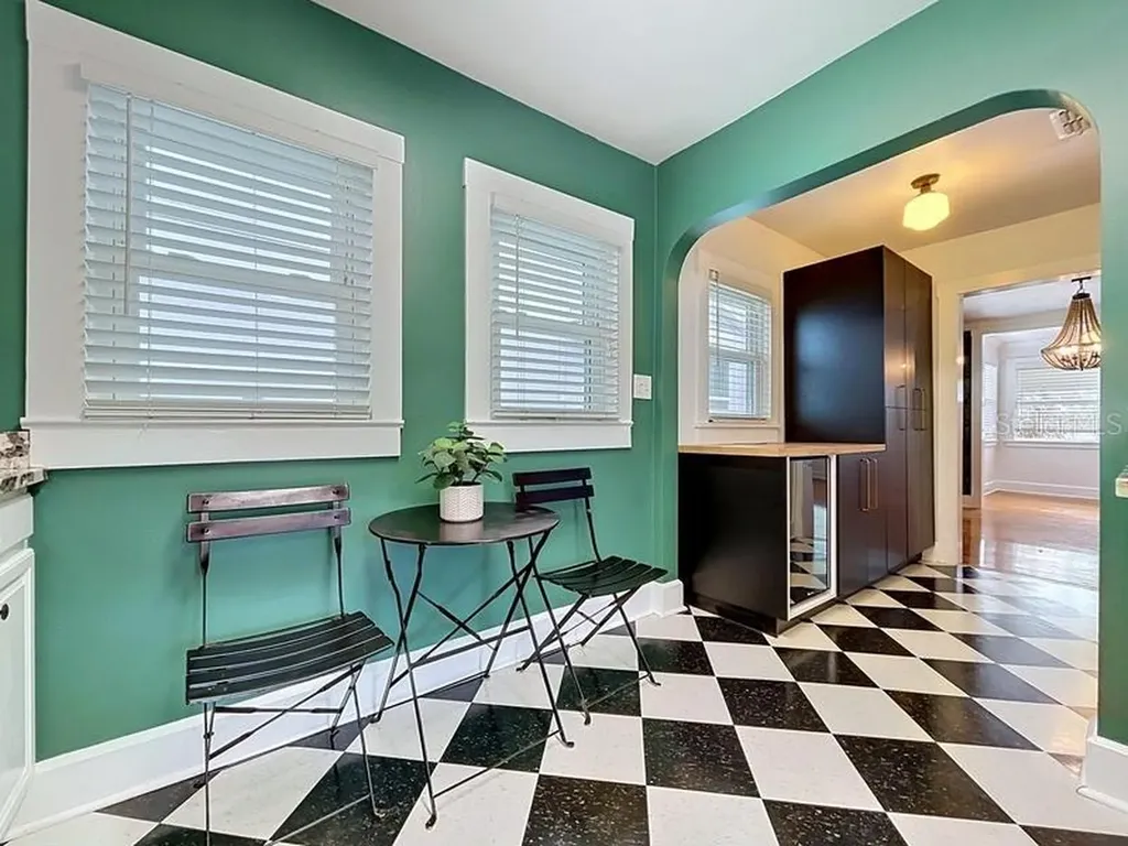 4334 18th Street N St Petersburg FL 33714