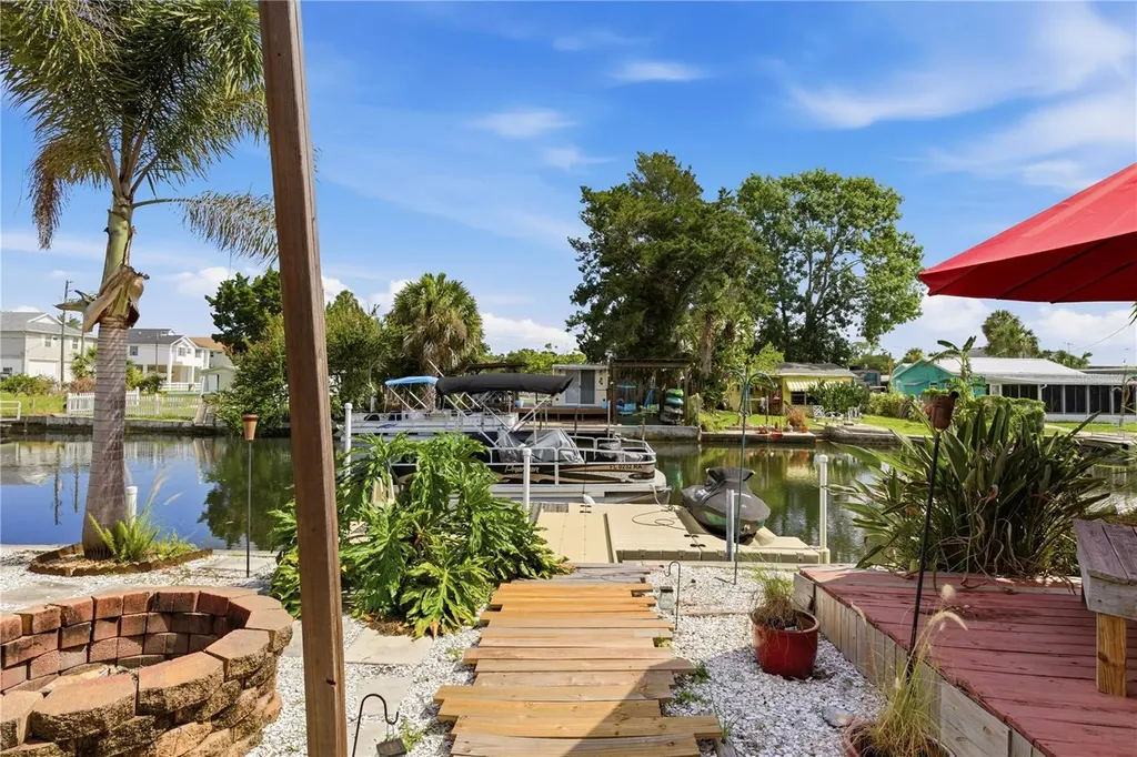 5251 Alpaca Drive Weeki Wachee FL 34607