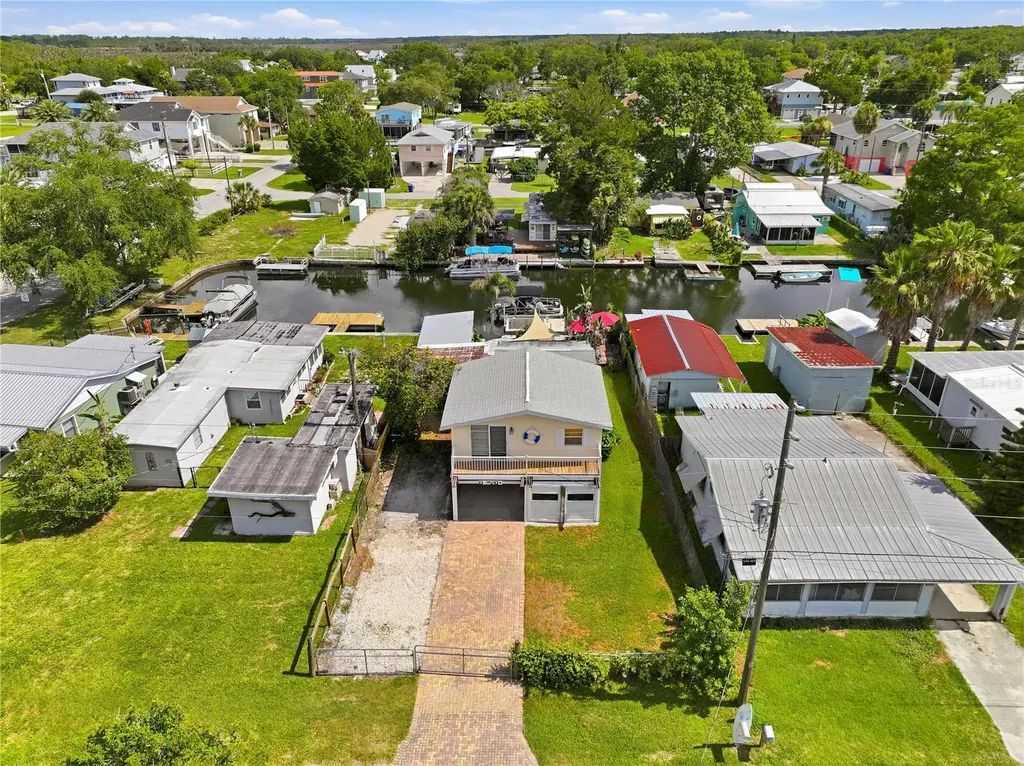 5251 Alpaca Drive Weeki Wachee FL 34607