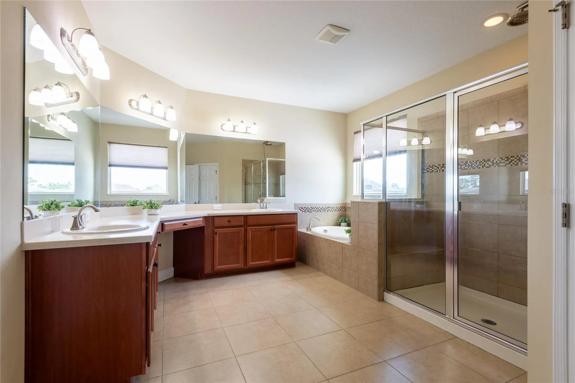 11807 Cross Vine Drive Riverview FL 33579