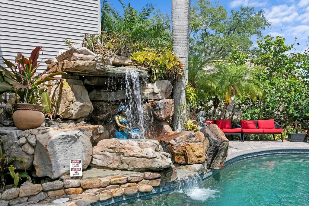 1030 Mill Creek Road Bradenton FL 34212