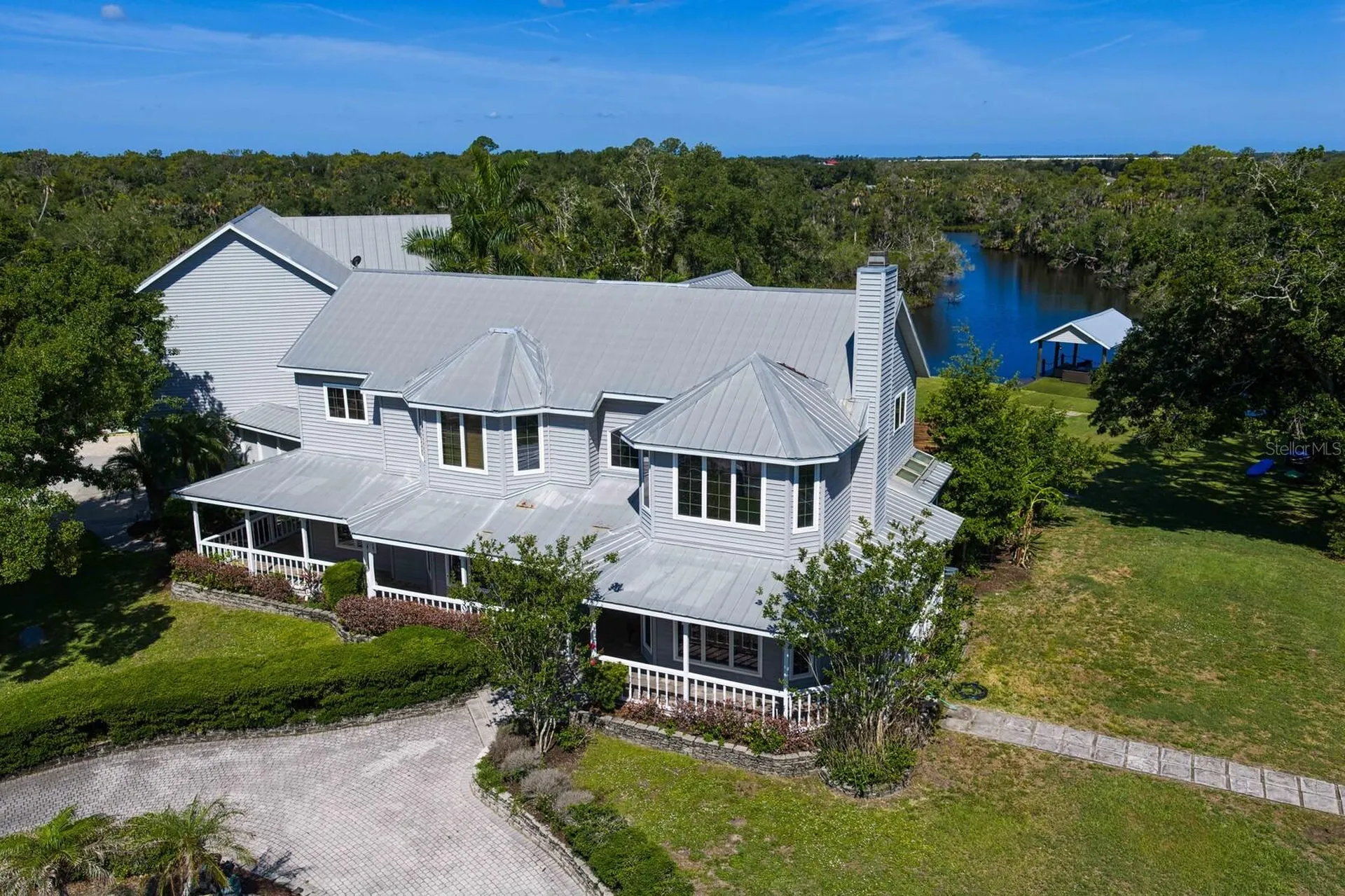 1030 Mill Creek Road Bradenton FL 34212