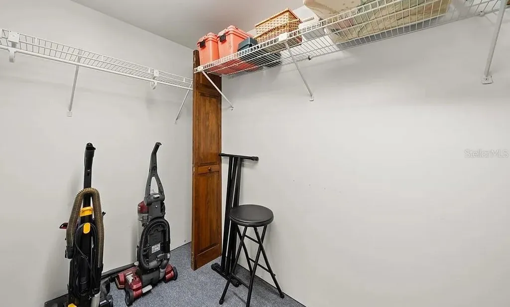 221 Speckled Perch Point Lorida FL 33857