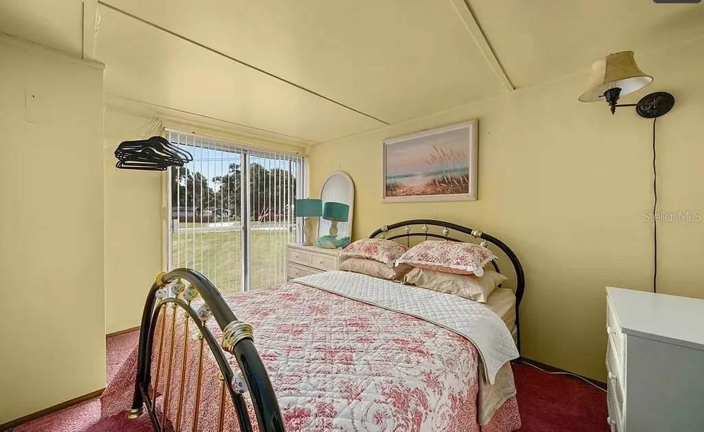 221 Speckled Perch Point Lorida FL 33857