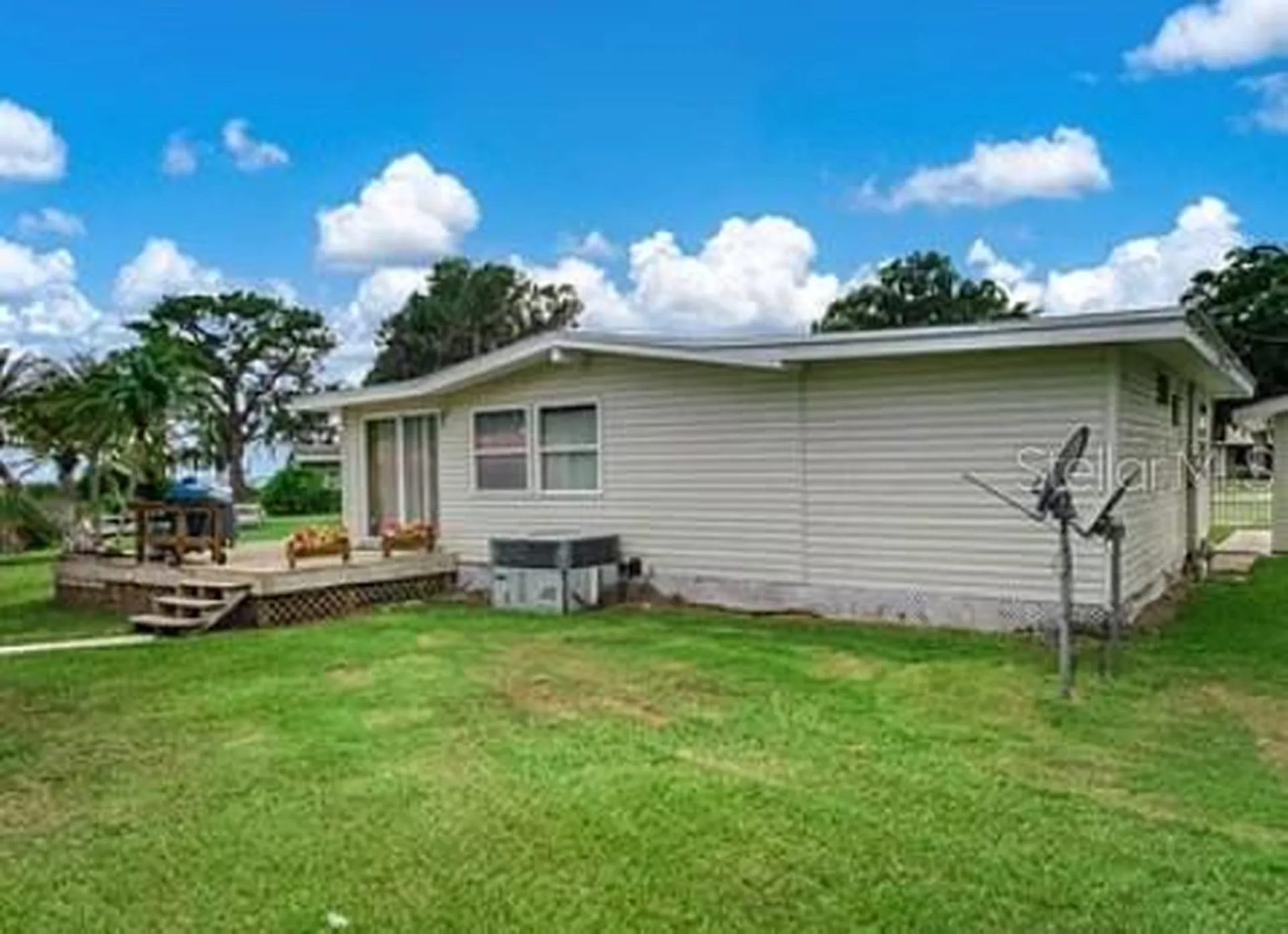 221 Speckled Perch Point Lorida FL 33857
