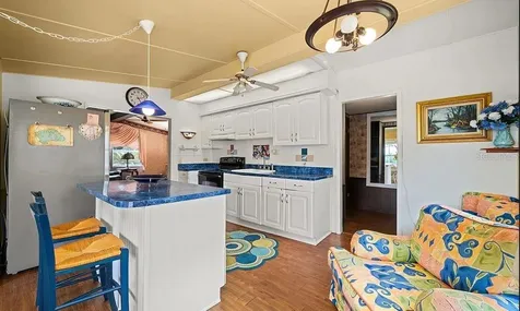 221 Speckled Perch Point Lorida FL 33857