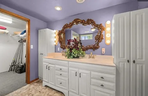221 Speckled Perch Point Lorida FL 33857
