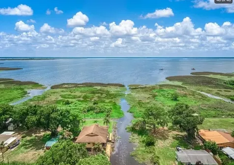 221 Speckled Perch Point Lorida FL 33857