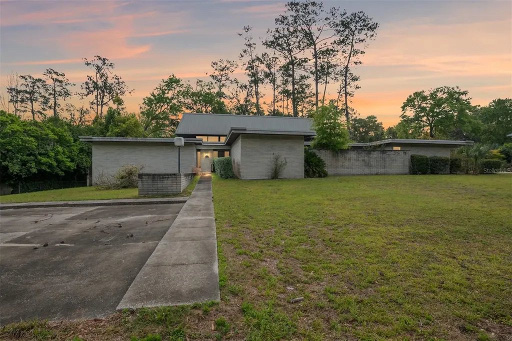 1931 NW 32nd Terrace Gainesville FL 32605