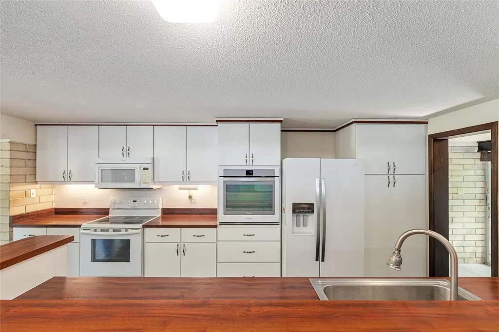 1931 NW 32nd Terrace Gainesville FL 32605