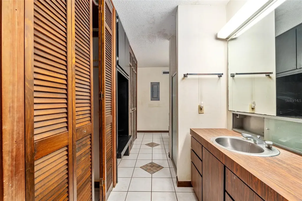 1931 NW 32nd Terrace Gainesville FL 32605