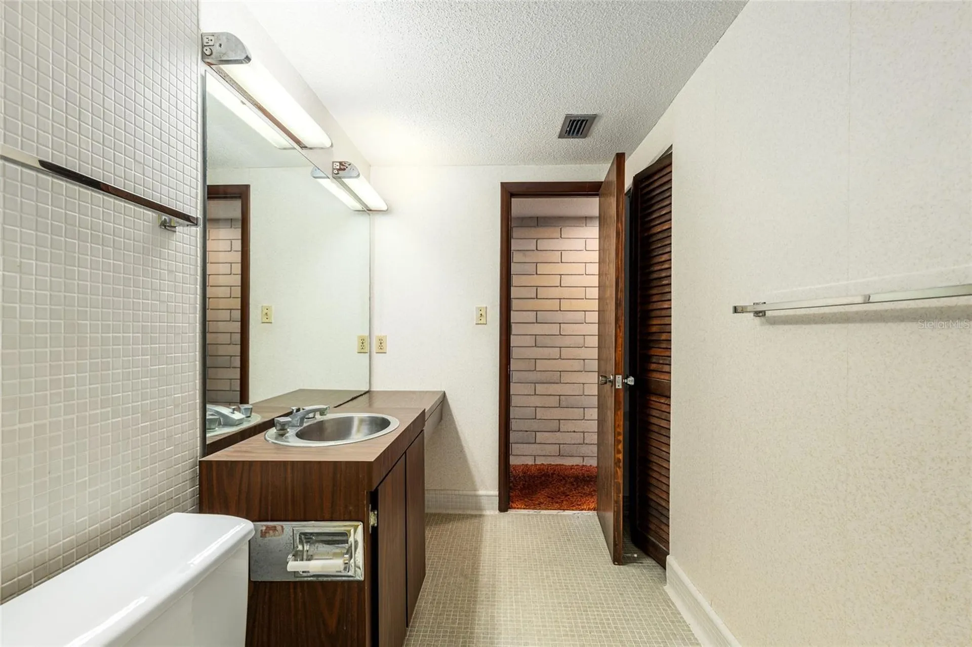 1931 NW 32nd Terrace Gainesville FL 32605