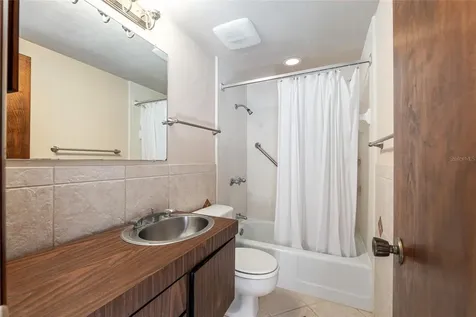 1931 NW 32nd Terrace Gainesville FL 32605