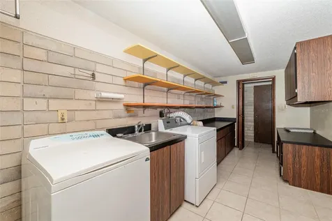 1931 NW 32nd Terrace Gainesville FL 32605