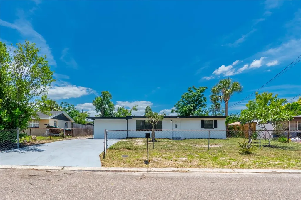 4112 W Fairview Heights Tampa FL 33616