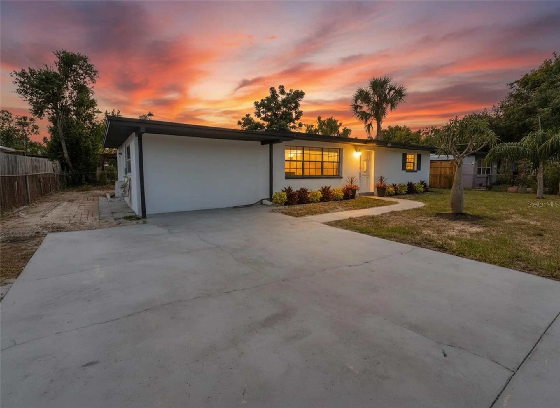 4112 W Fairview Heights Tampa FL 33616