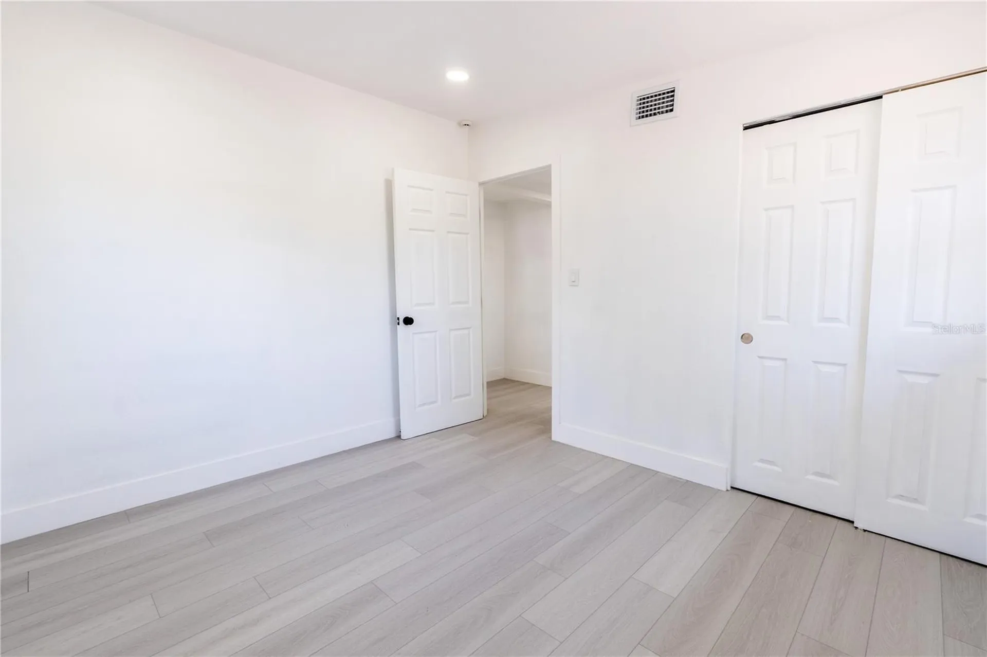 4112 W Fairview Heights Tampa FL 33616