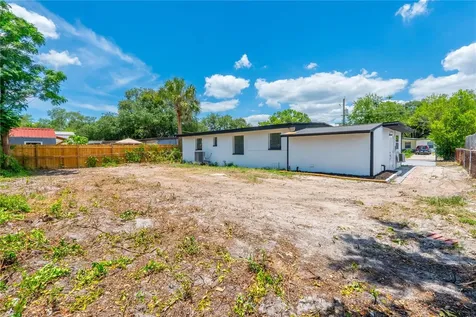 4112 W Fairview Heights Tampa FL 33616