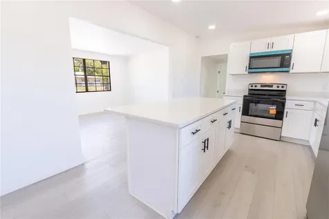 4112 W Fairview Heights Tampa FL 33616