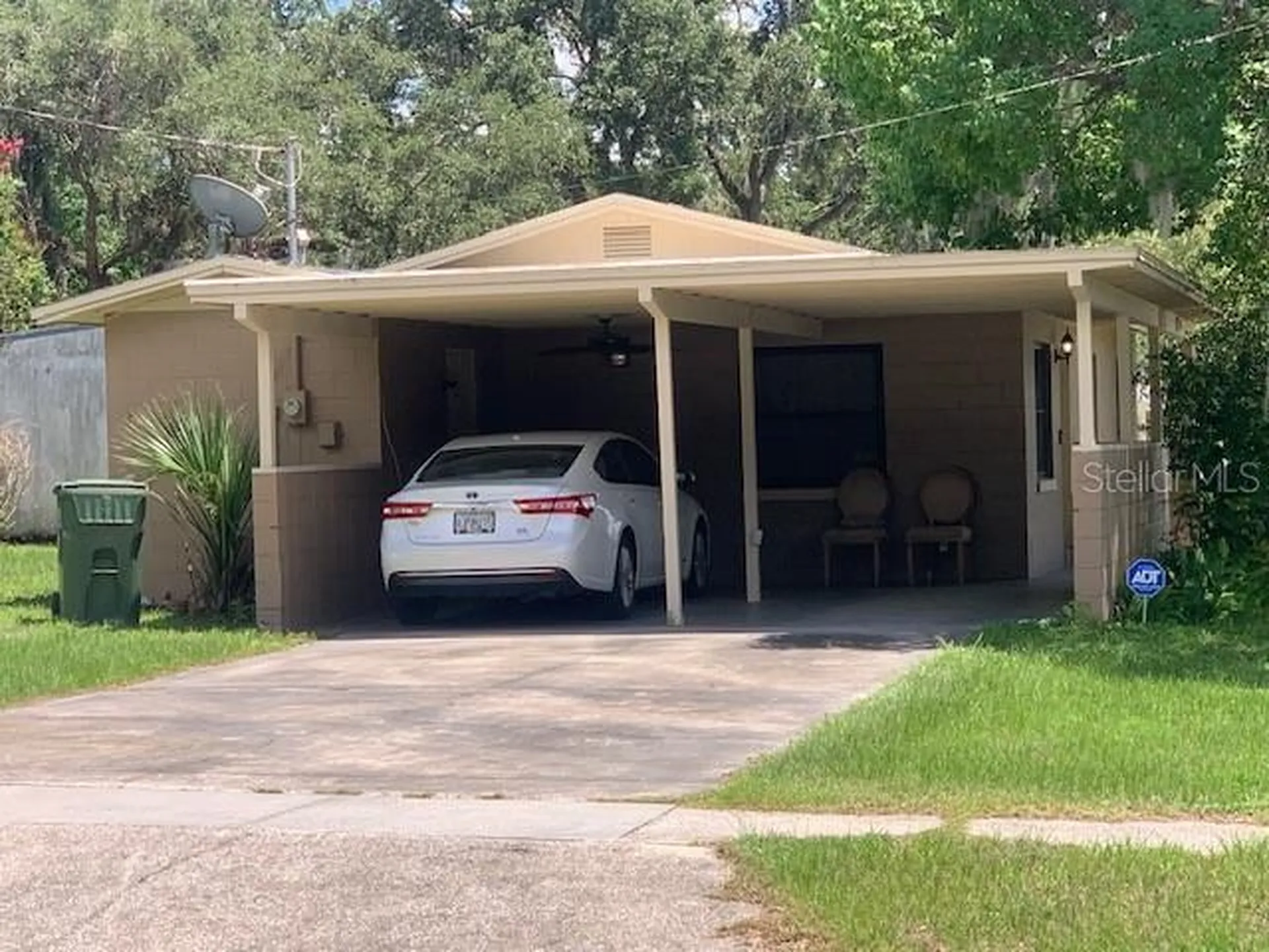 1406 Pembrook Drive Leesburg FL 34748