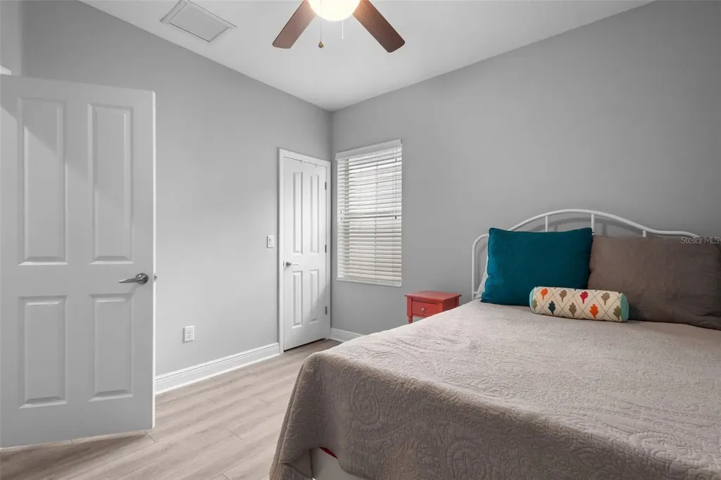 423 Aurora Way Oldsmar FL 34677
